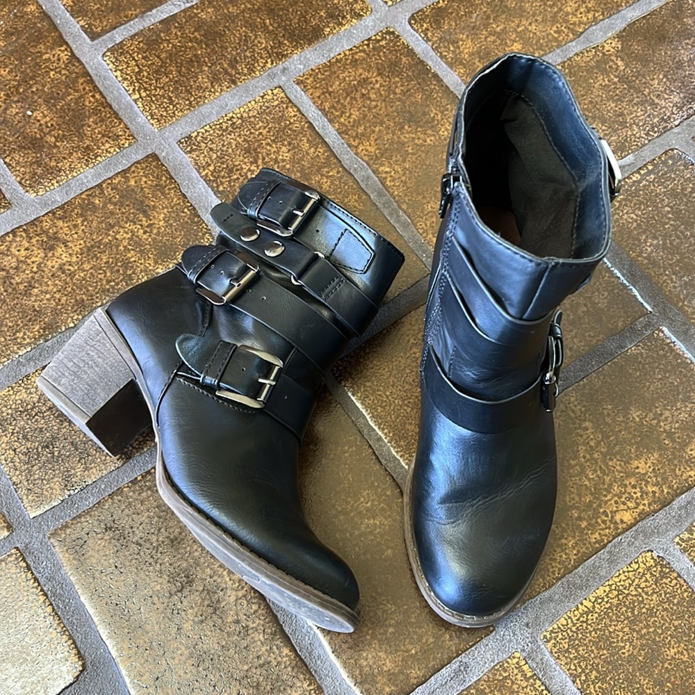 Ruff Hewn Thayer Black Faux Leather Buckle Booties